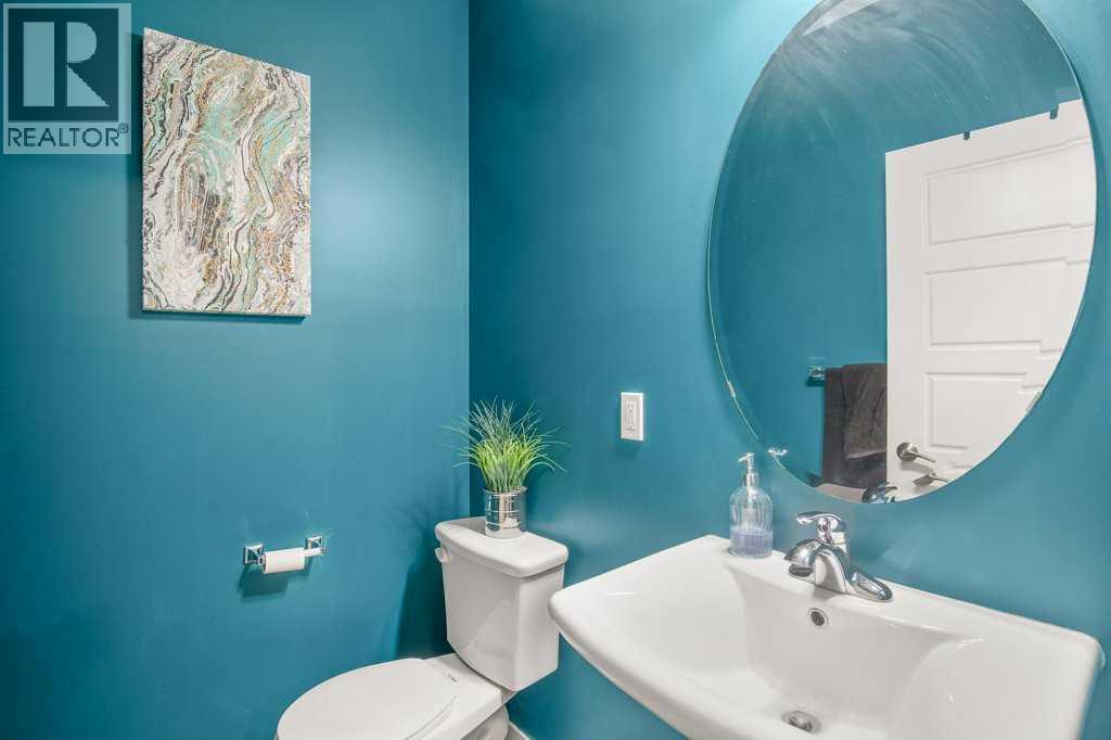 Photo 23 of 38 Cole Way, Sylvan Lake AB