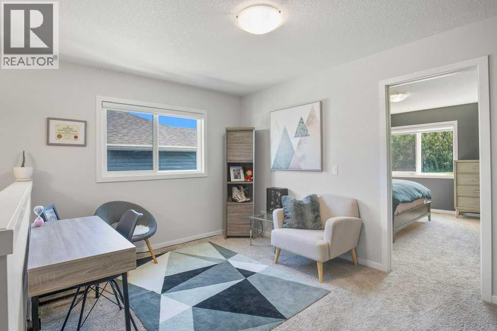 Photo 32 of 38 Cole Way, Sylvan Lake AB