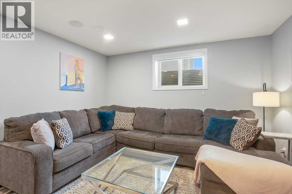 Photo 44 of 38 Cole Way, Sylvan Lake AB