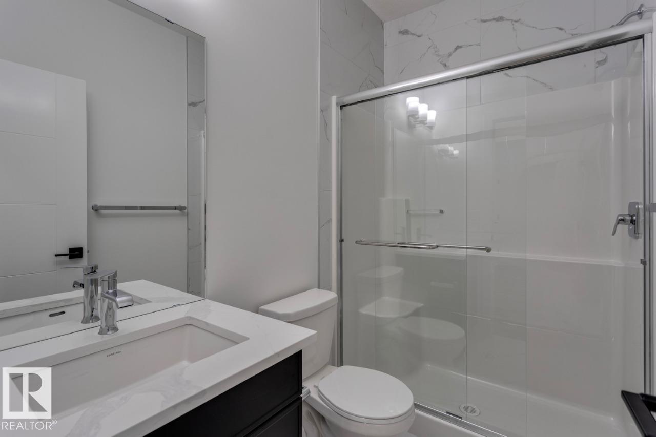 Photo 18 of 1530 Grant Wy Nw, Edmonton AB