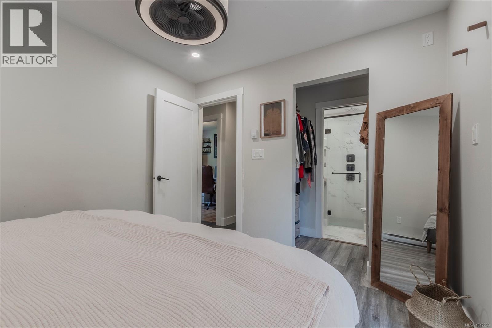 Photo 16 of 2350 Kews Rd, Shawnigan Lake BC