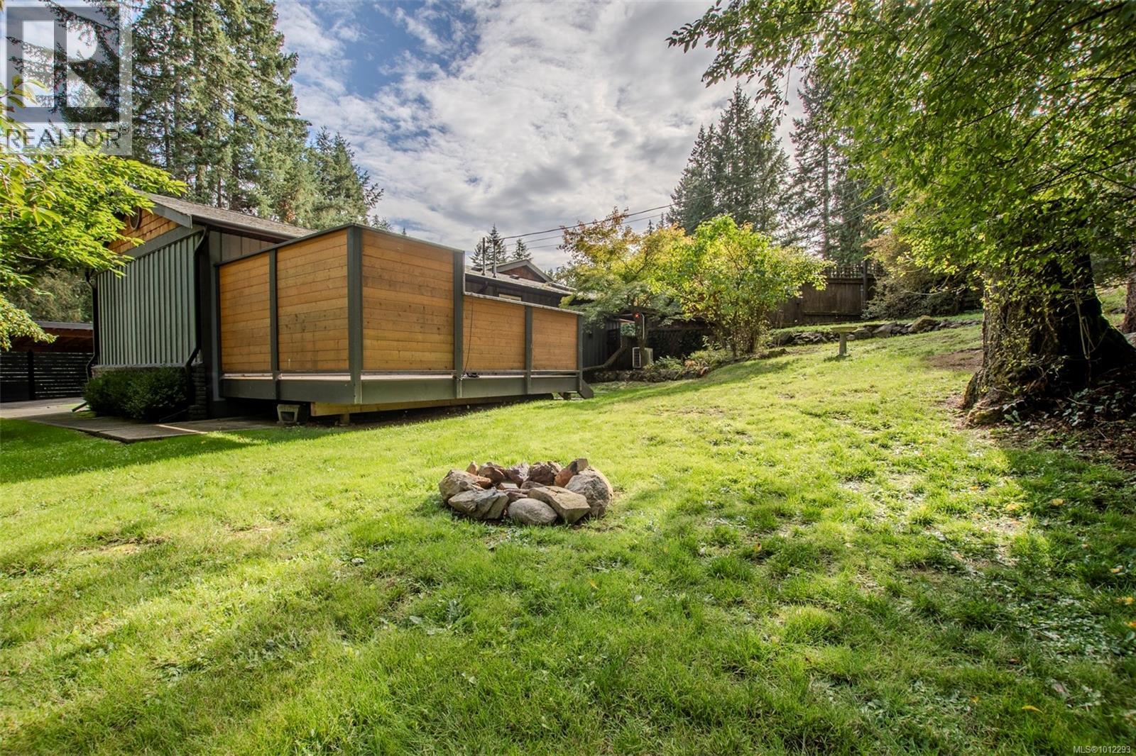 Photo 27 of 2350 Kews Rd, Shawnigan Lake BC