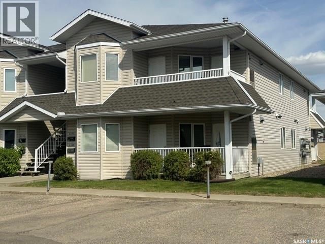 Photo 2 of 4146 Buckingham Drive E, Regina SK