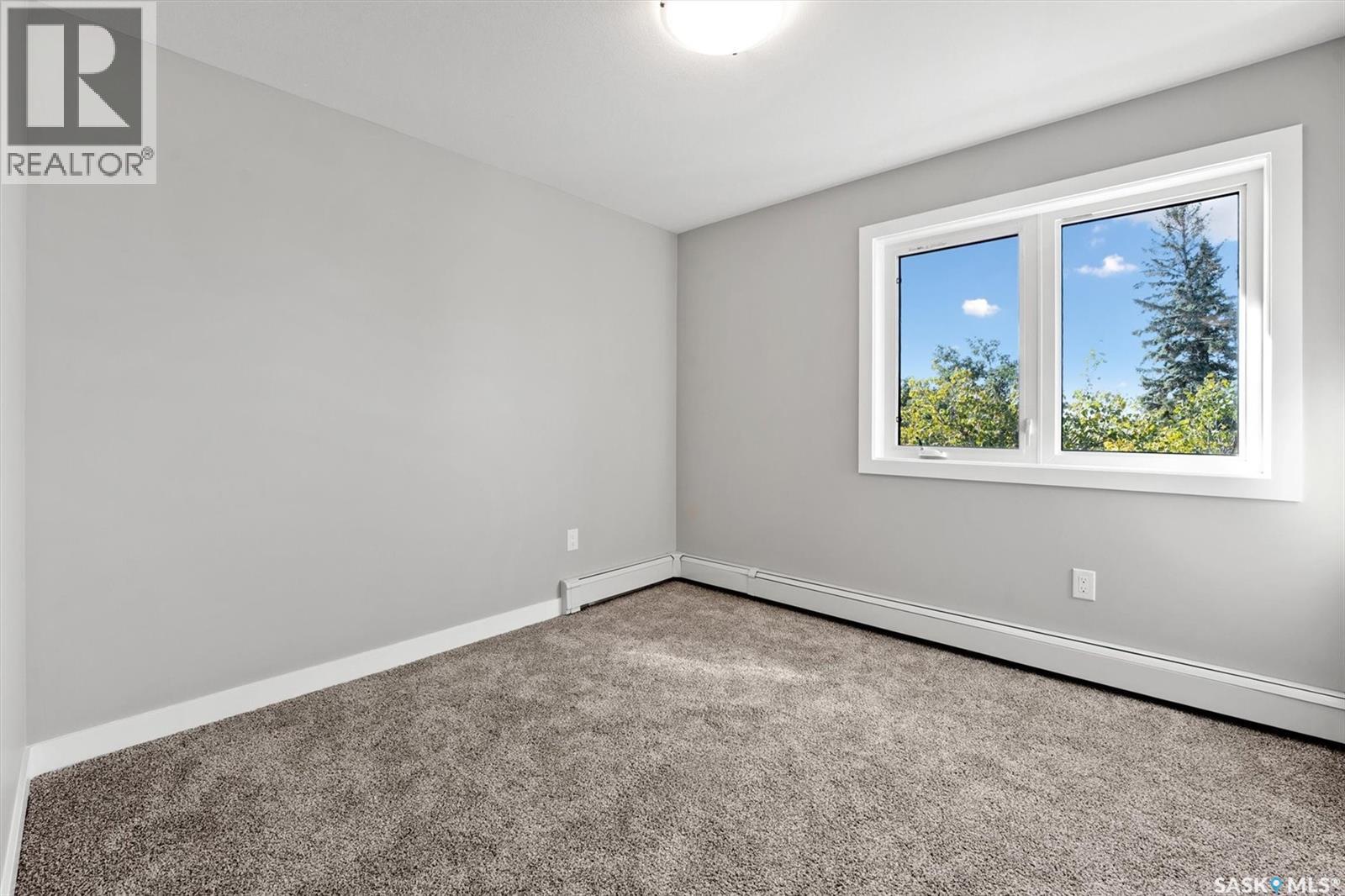 Photo 23 of 307 318 108th Street W, Saskatoon SK
