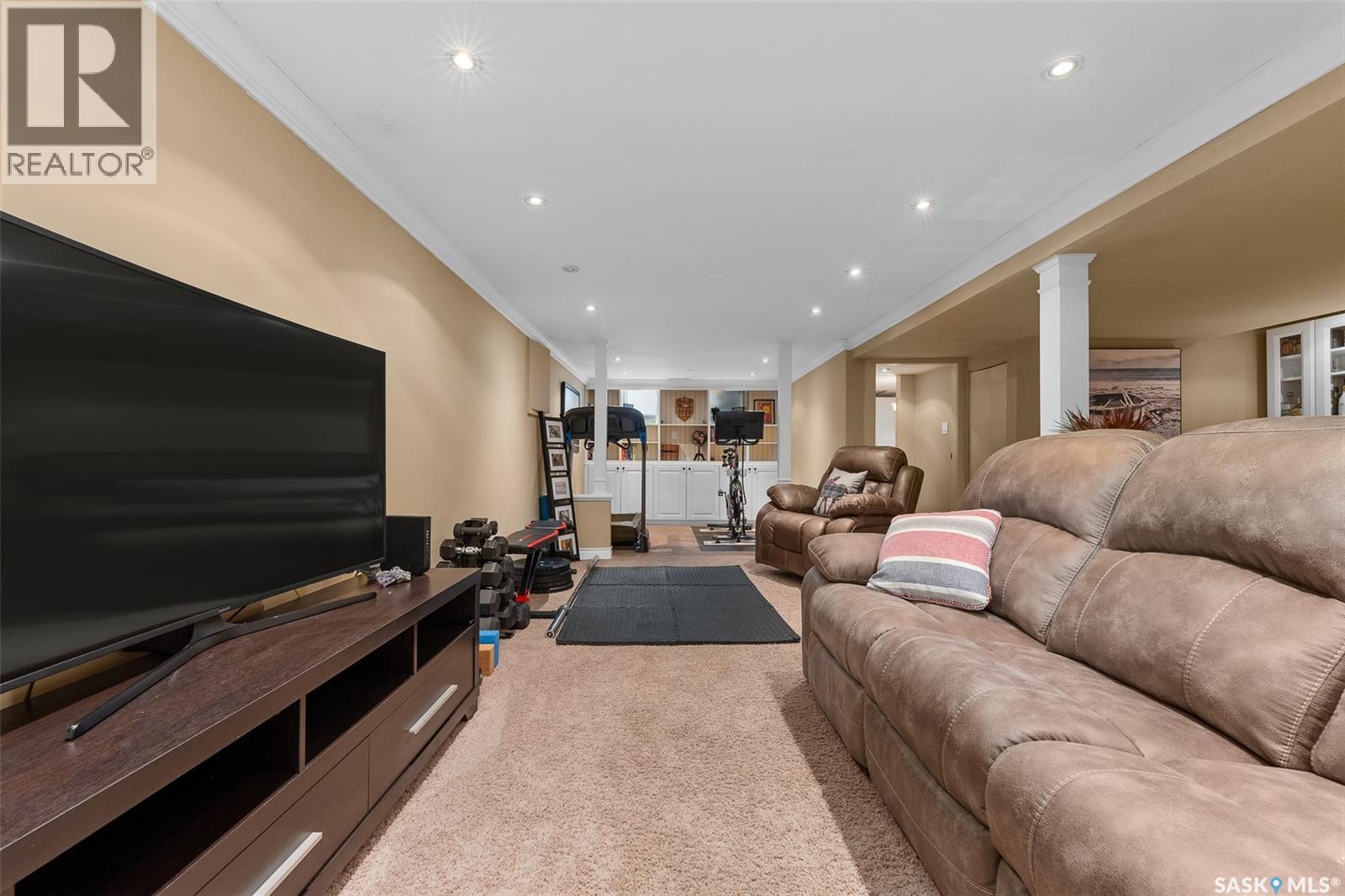 Photo 40 of 1038 Chestnut Avenue, Moose Jaw SK
