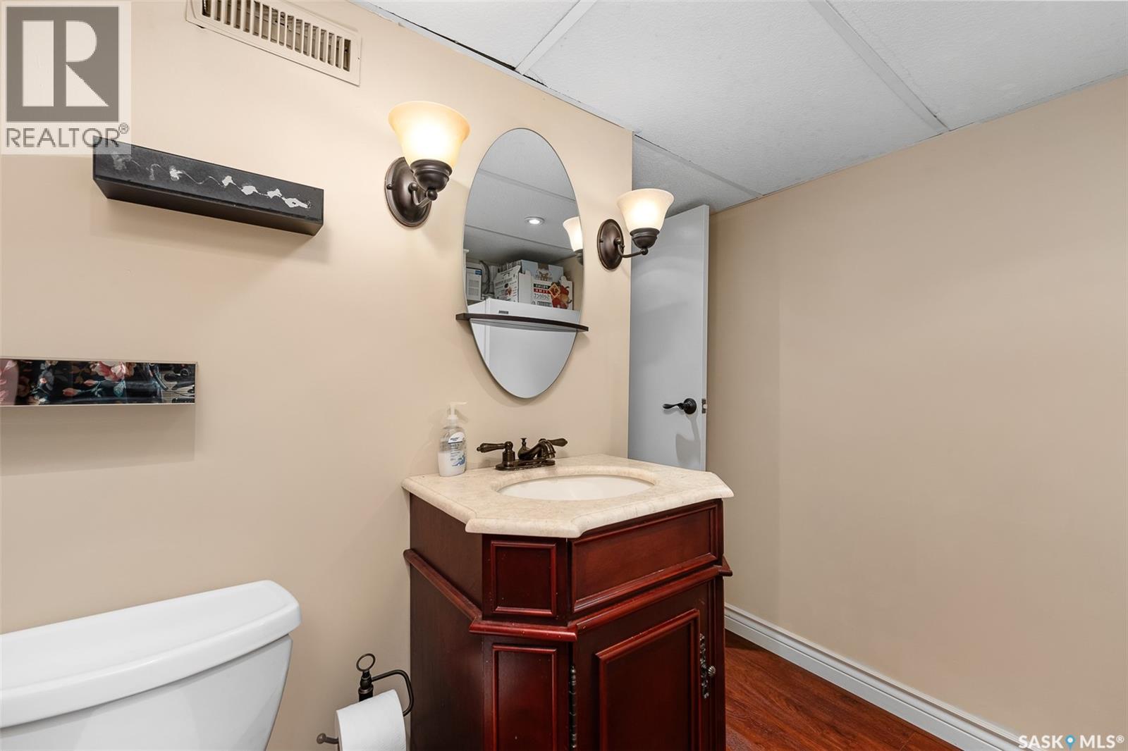 Photo 43 of 1038 Chestnut Avenue, Moose Jaw SK
