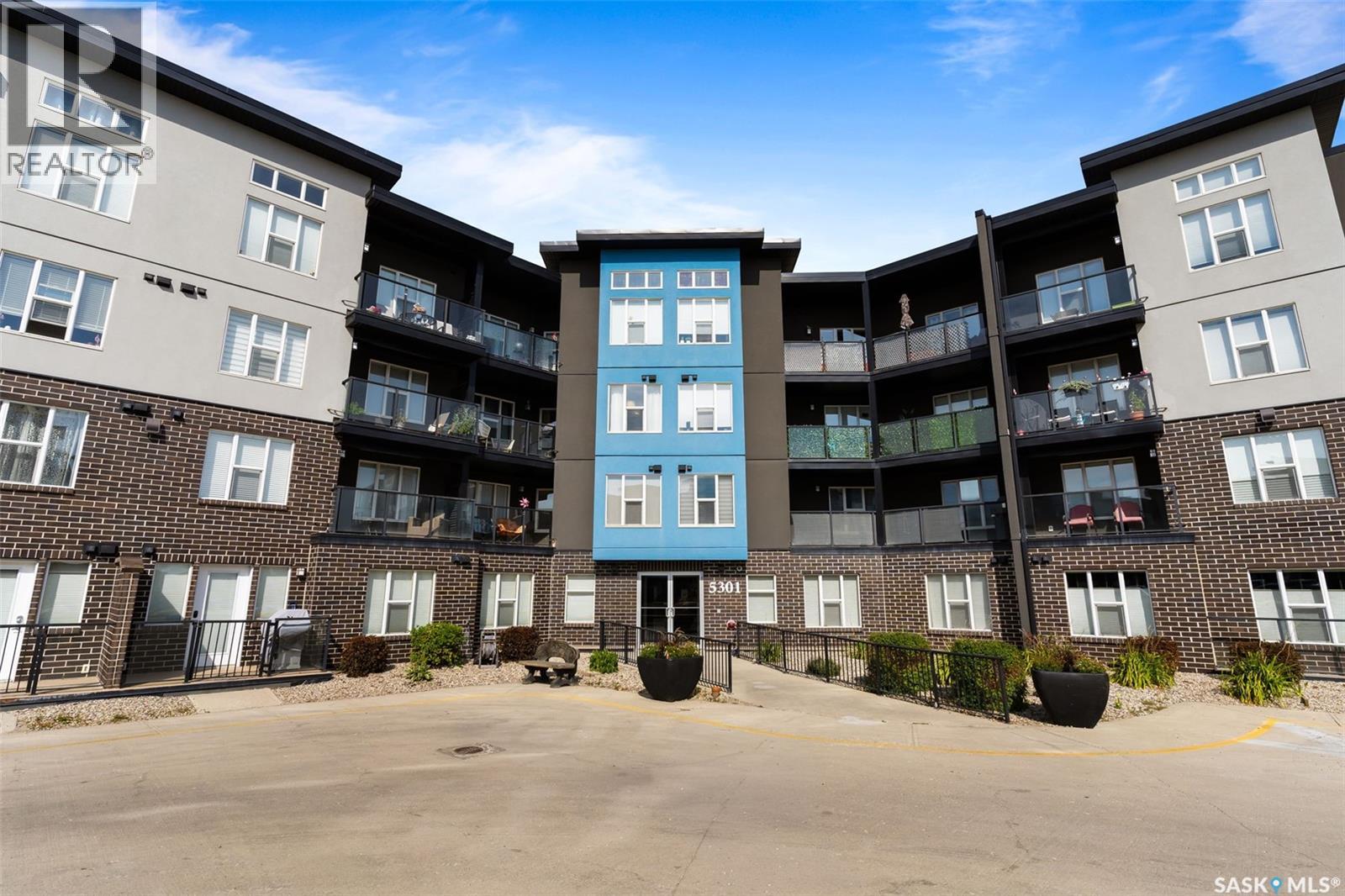 Photo 2 of 411 5301 Universal Crescent, Regina SK