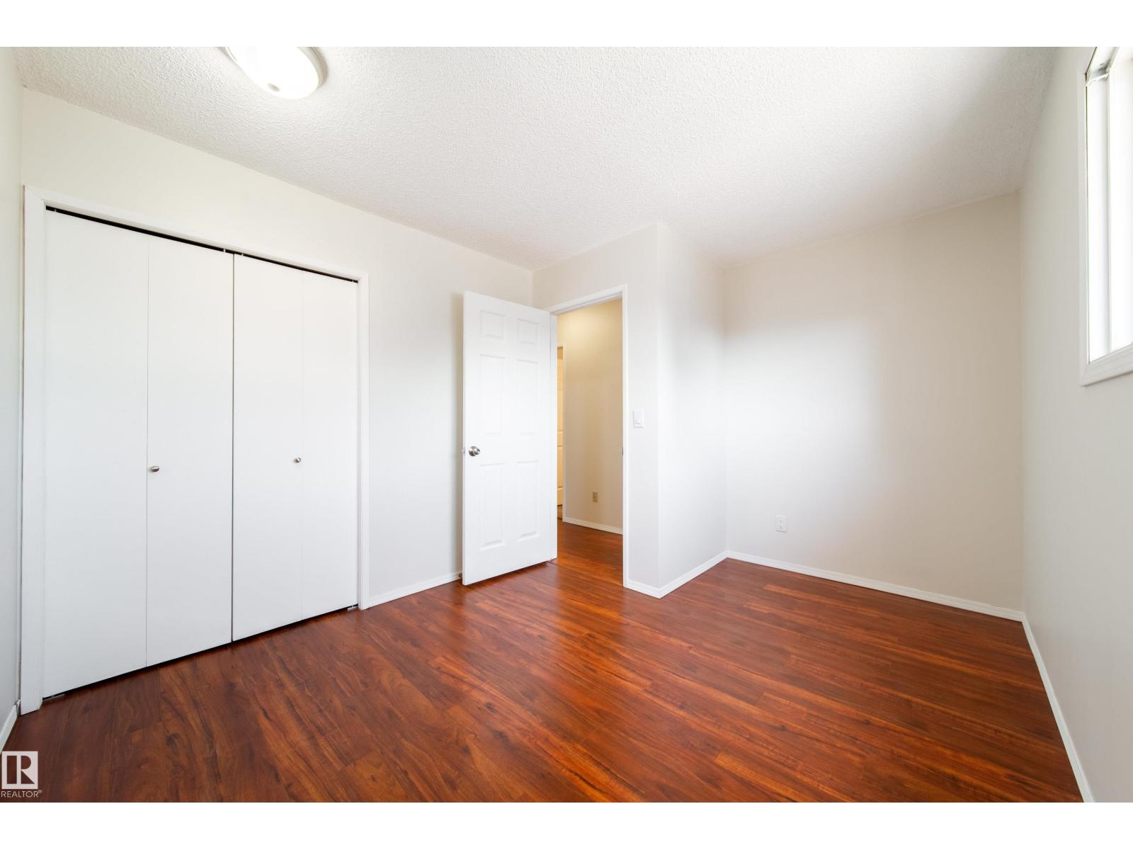Photo 18 of 13867 24 Street Nw, Edmonton AB