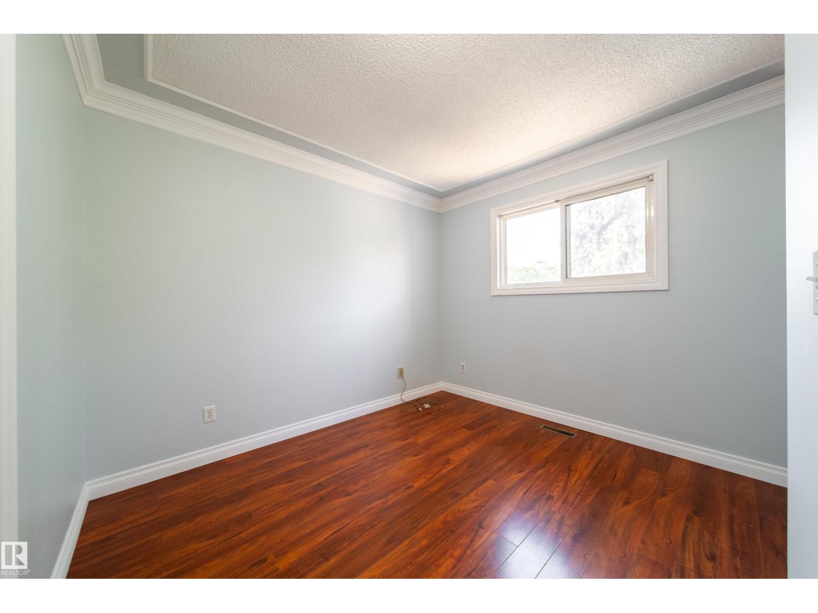 Photo 20 of 13867 24 Street Nw, Edmonton AB