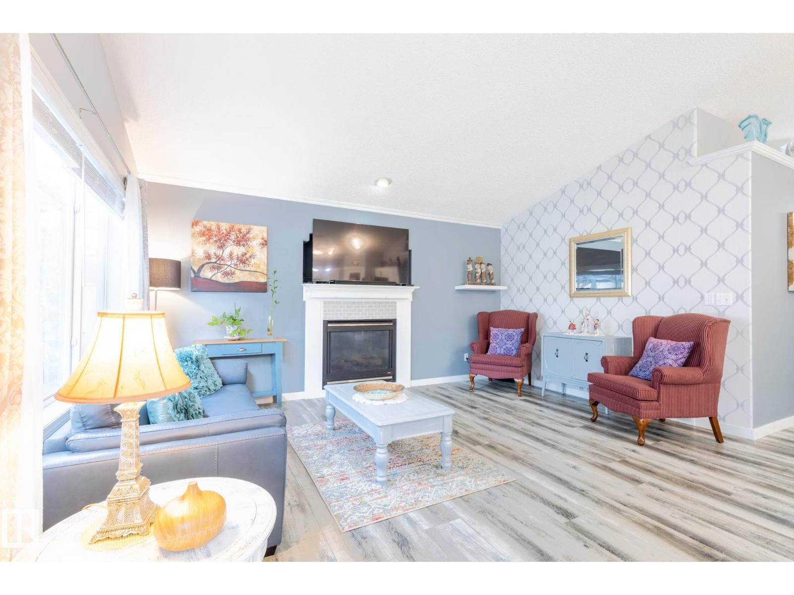 Photo 16 of 124 Newcastle Cr, Sherwood Park AB
