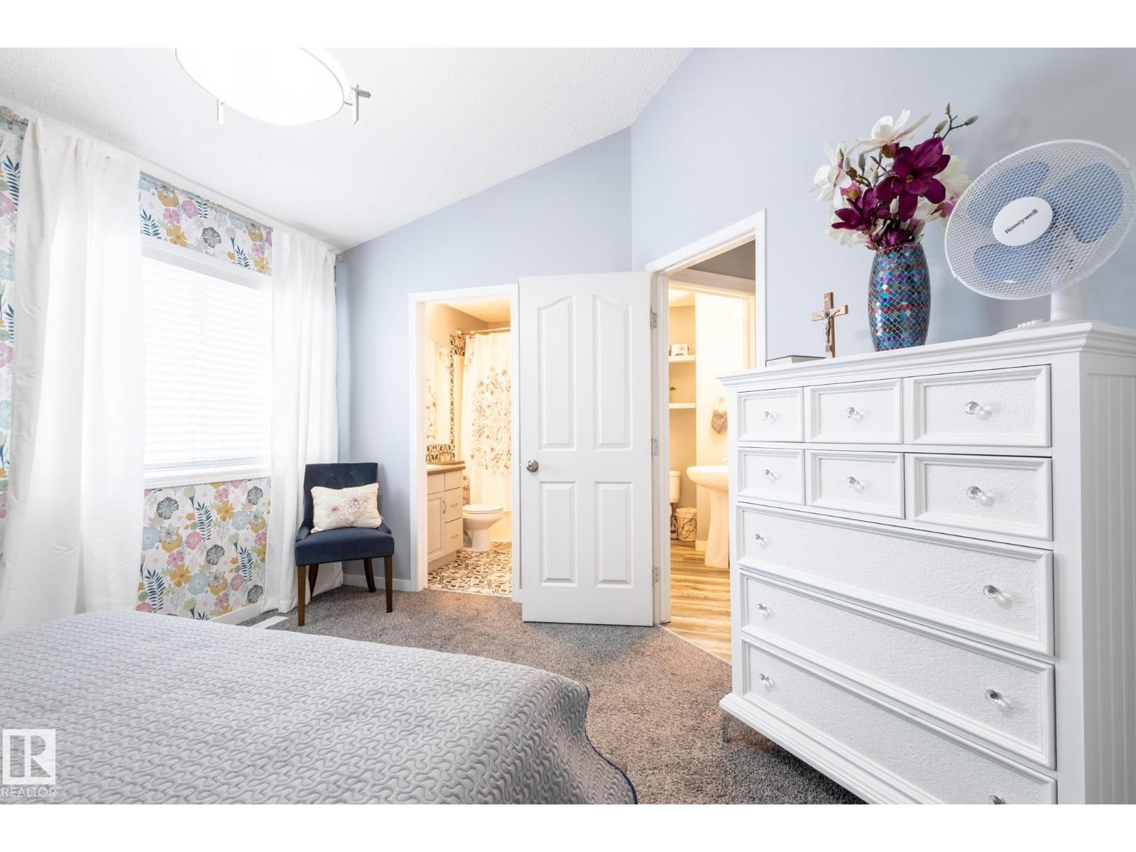 Photo 19 of 124 Newcastle Cr, Sherwood Park AB