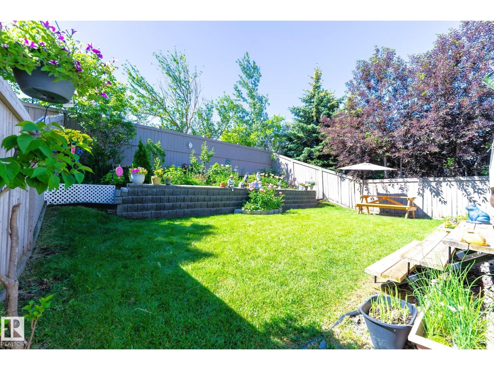Photo 2 of 124 Newcastle Cr, Sherwood Park AB