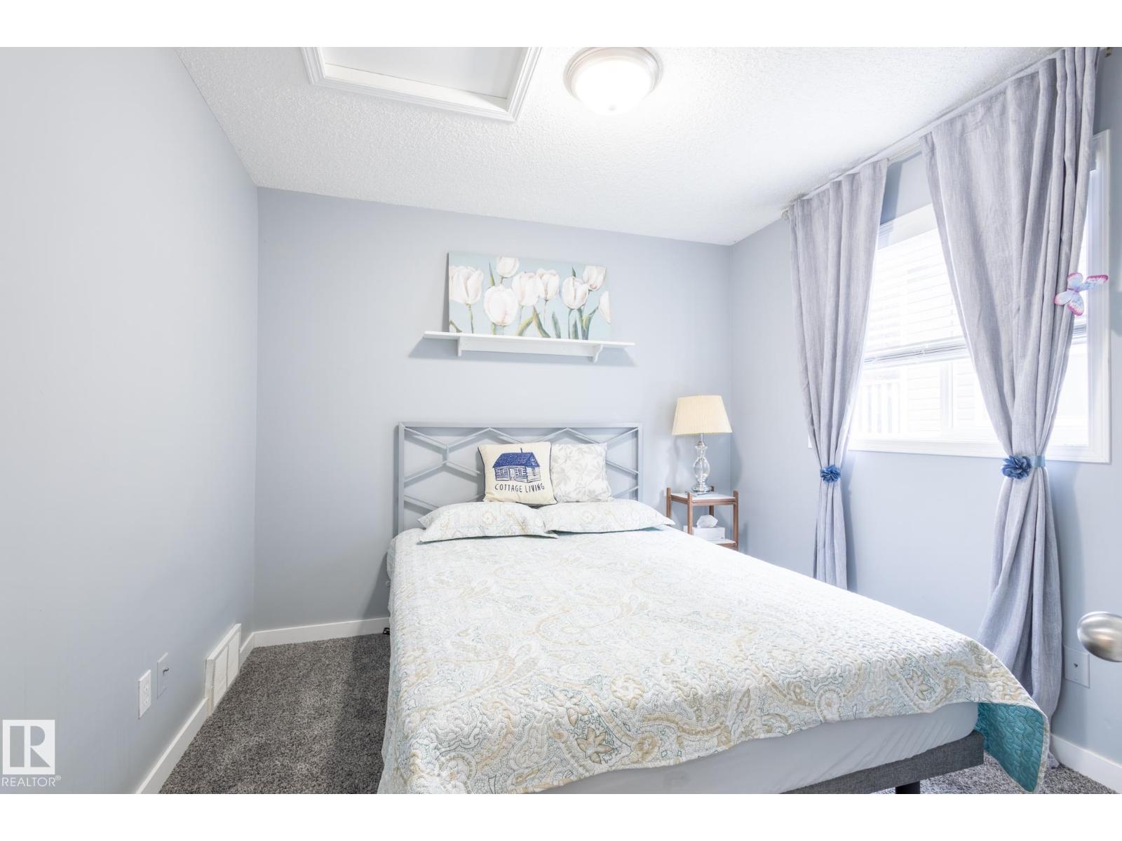 Photo 23 of 124 Newcastle Cr, Sherwood Park AB