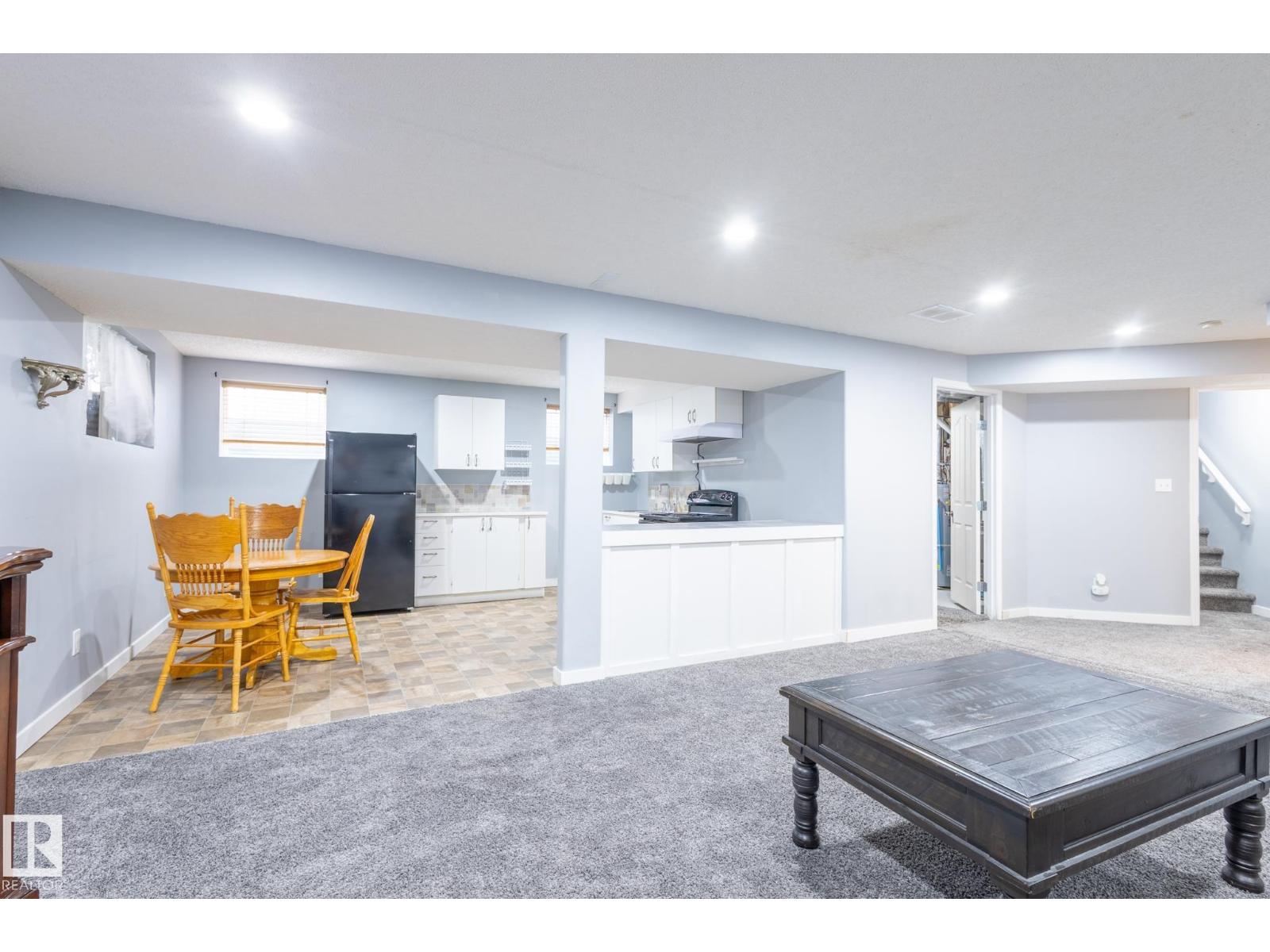 Photo 36 of 124 Newcastle Cr, Sherwood Park AB