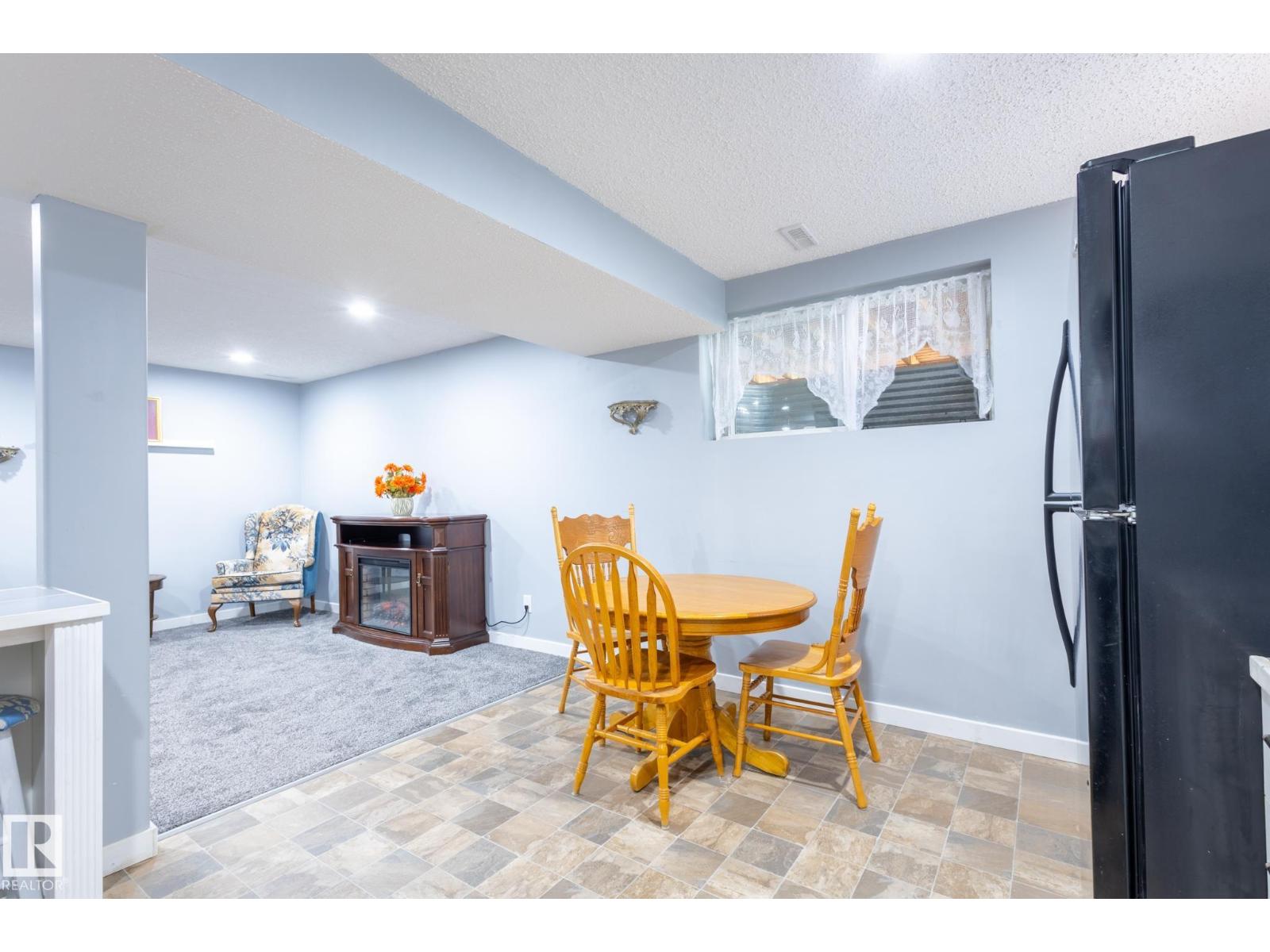 Photo 39 of 124 Newcastle Cr, Sherwood Park AB