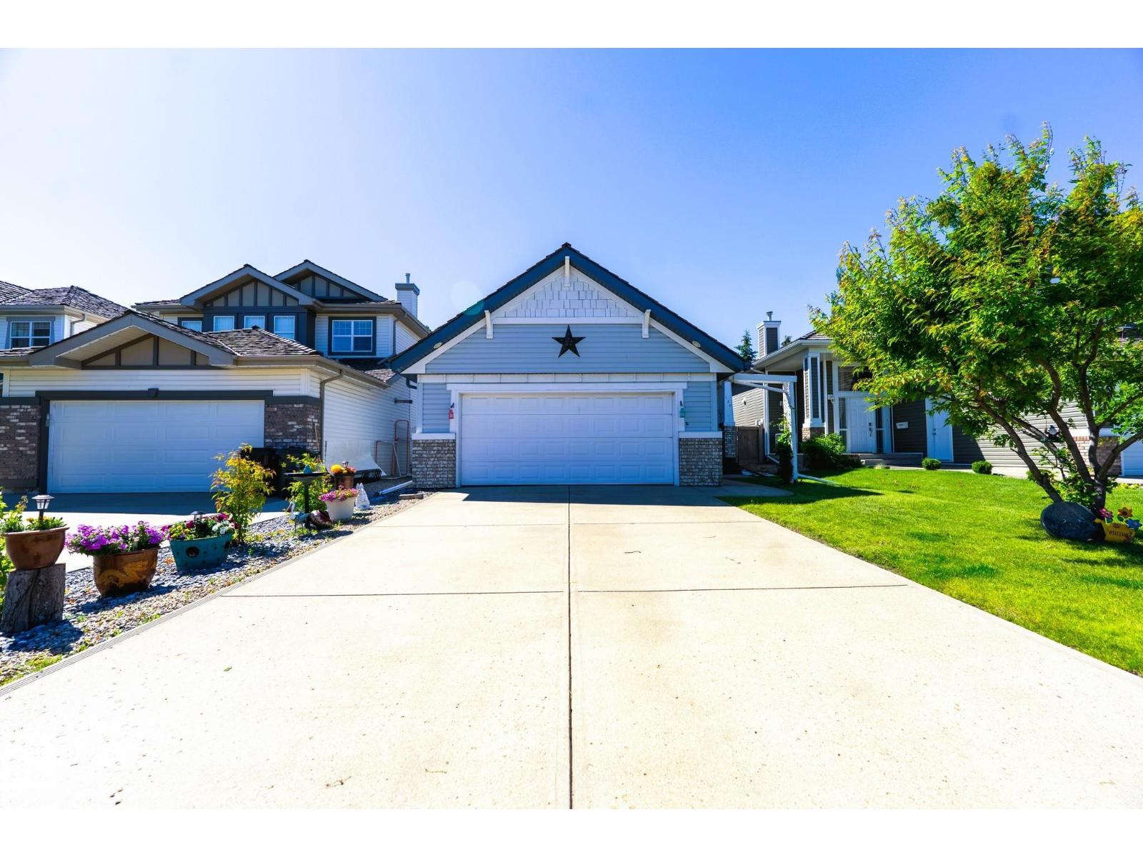 Photo 52 of 124 Newcastle Cr, Sherwood Park AB