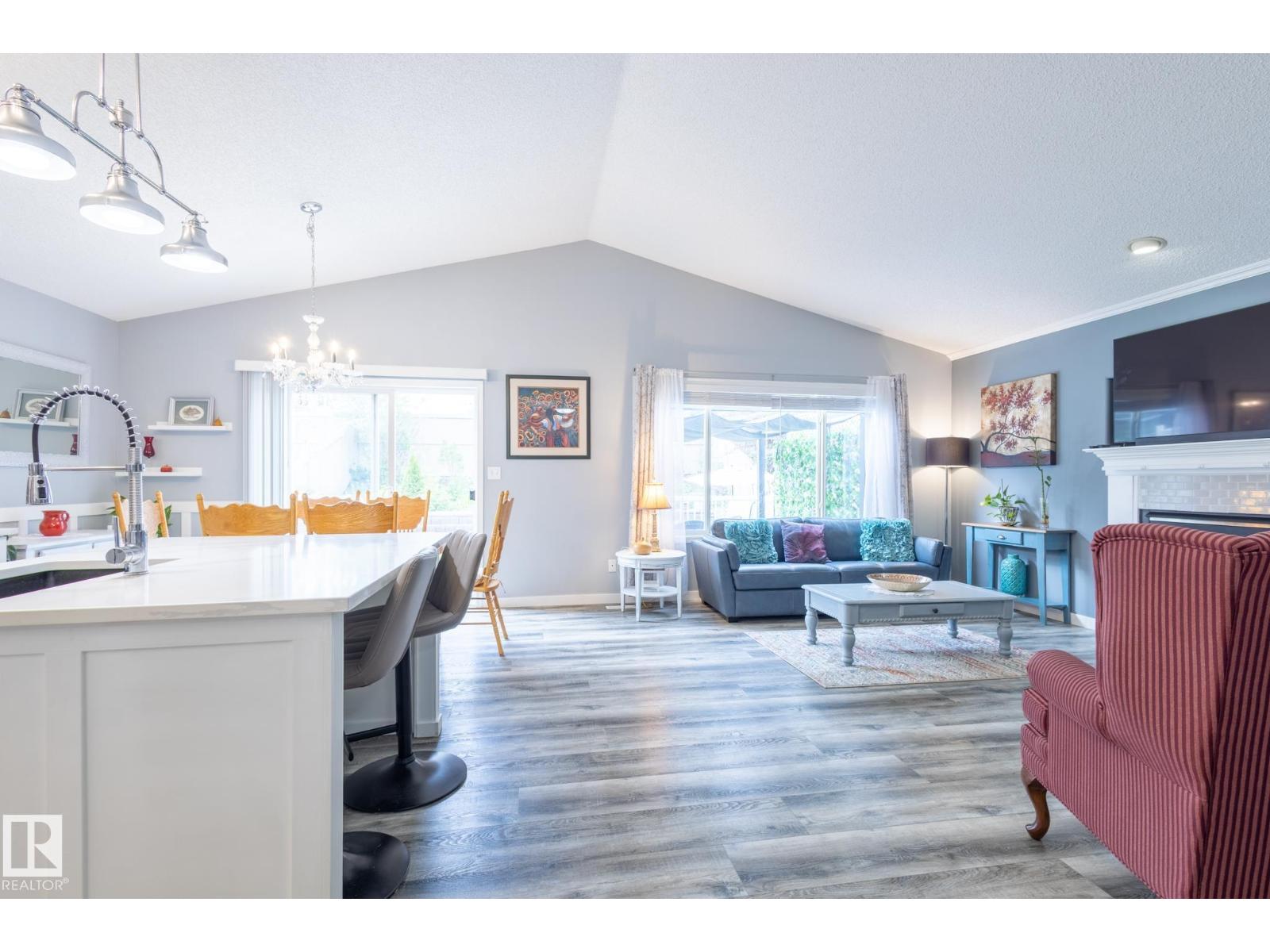 Photo 8 of 124 Newcastle Cr, Sherwood Park AB