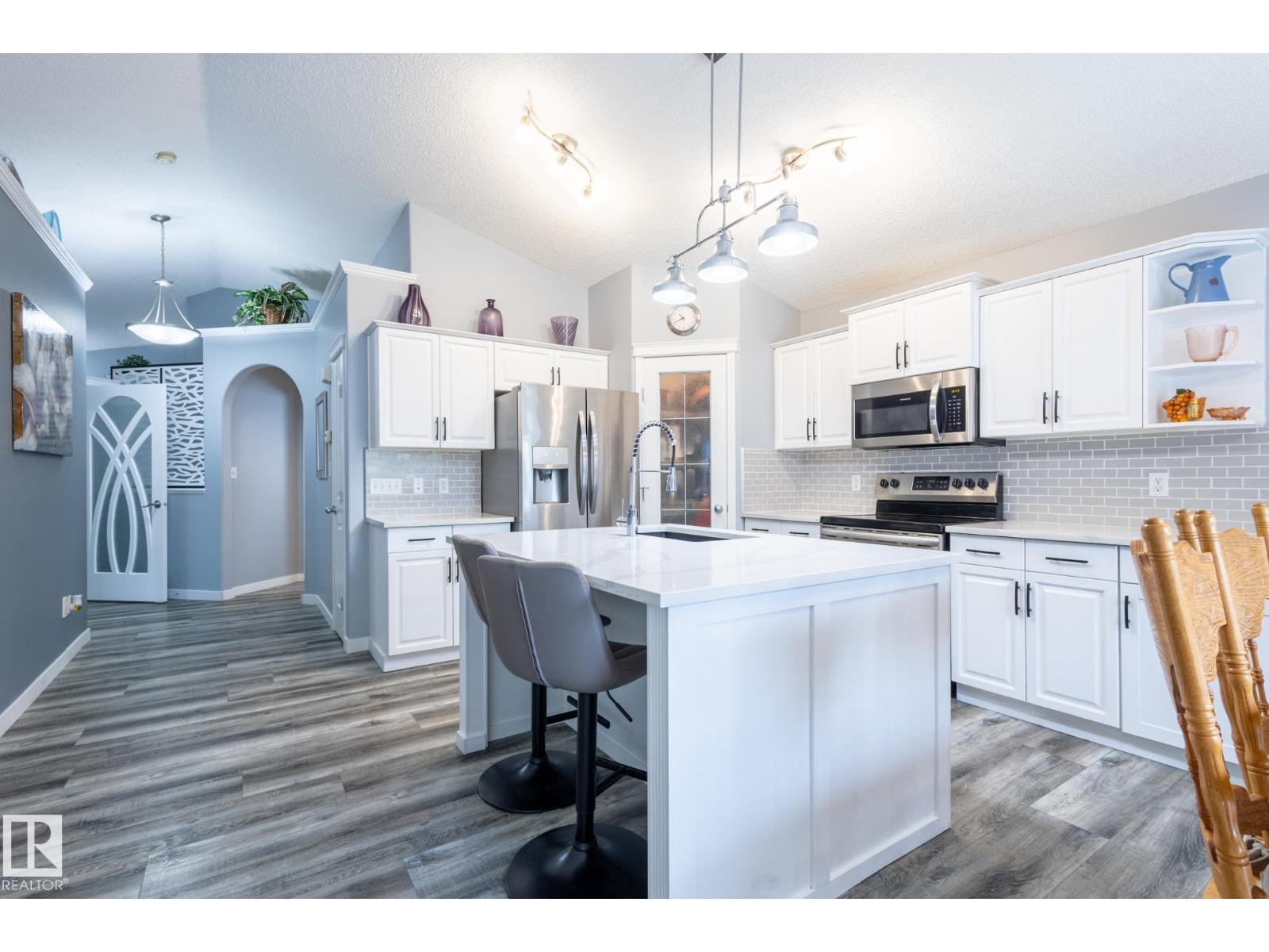 Photo 9 of 124 Newcastle Cr, Sherwood Park AB