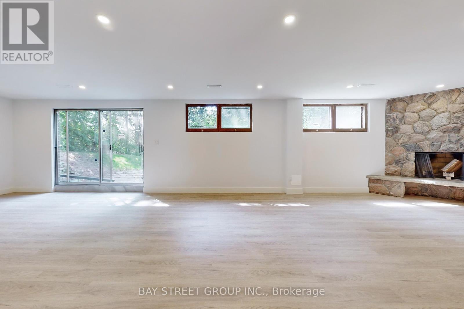 Photo 26 of 40 Fifeshire Road, Toronto ON
