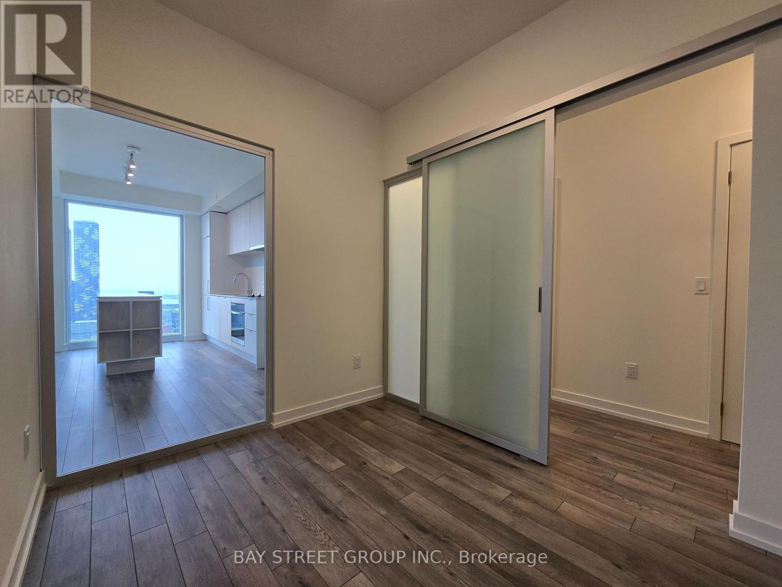 Photo 4 of 3807 89 Church Street, Toronto ON
