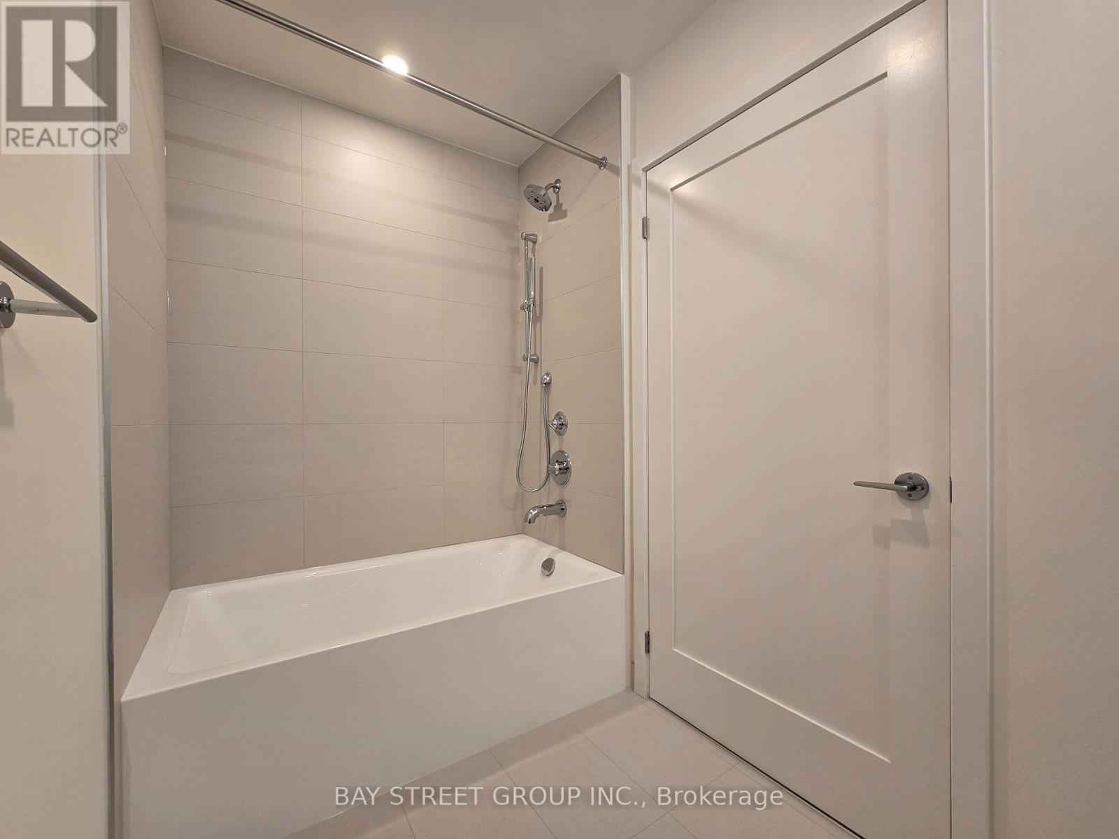 Photo 6 of 3807 89 Church Street, Toronto ON