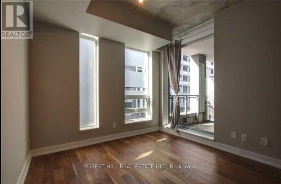 Photo 3 of 318 20 Gladstone Avenue, Toronto ON