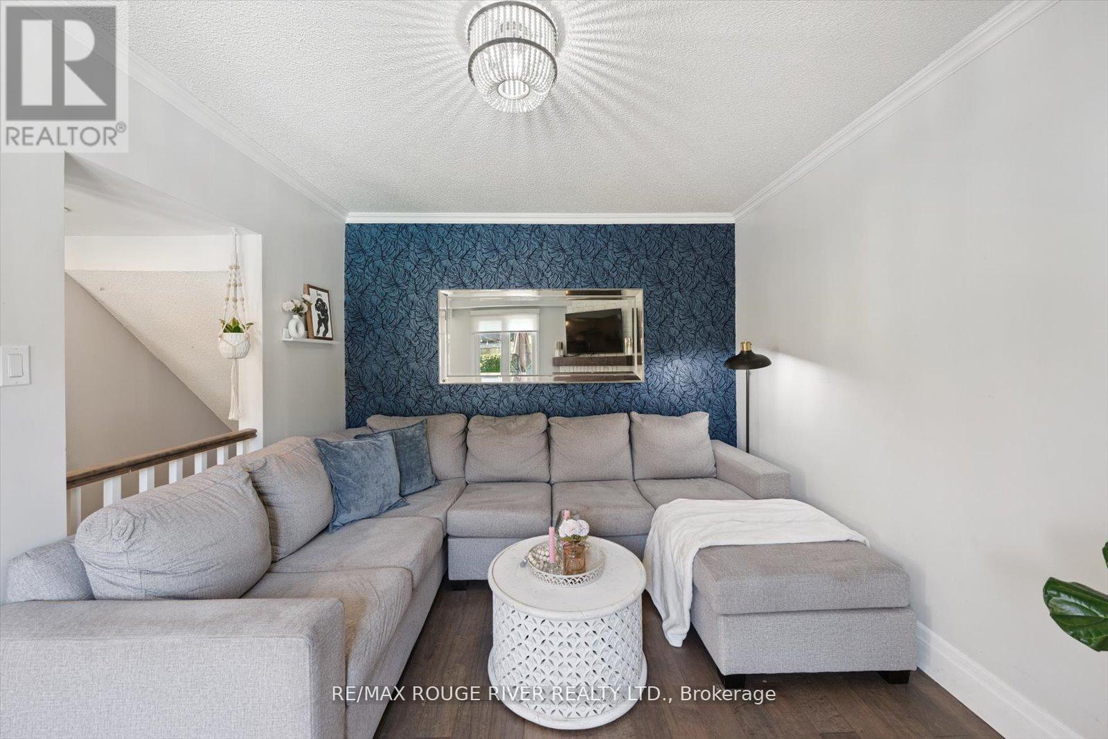 Photo 22 of 17 Houghton Court, Whitby ON