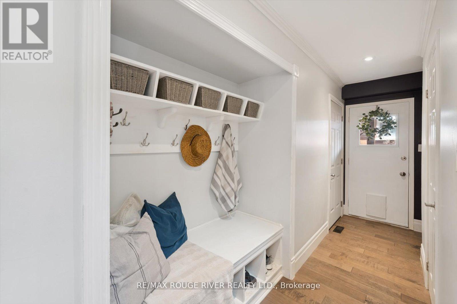 Photo 25 of 17 Houghton Court, Whitby ON