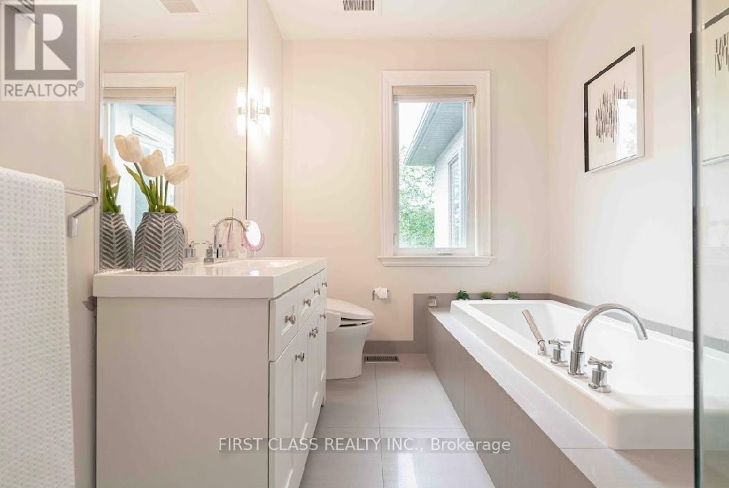 Photo 24 of 25 Dresden Road, Toronto ON