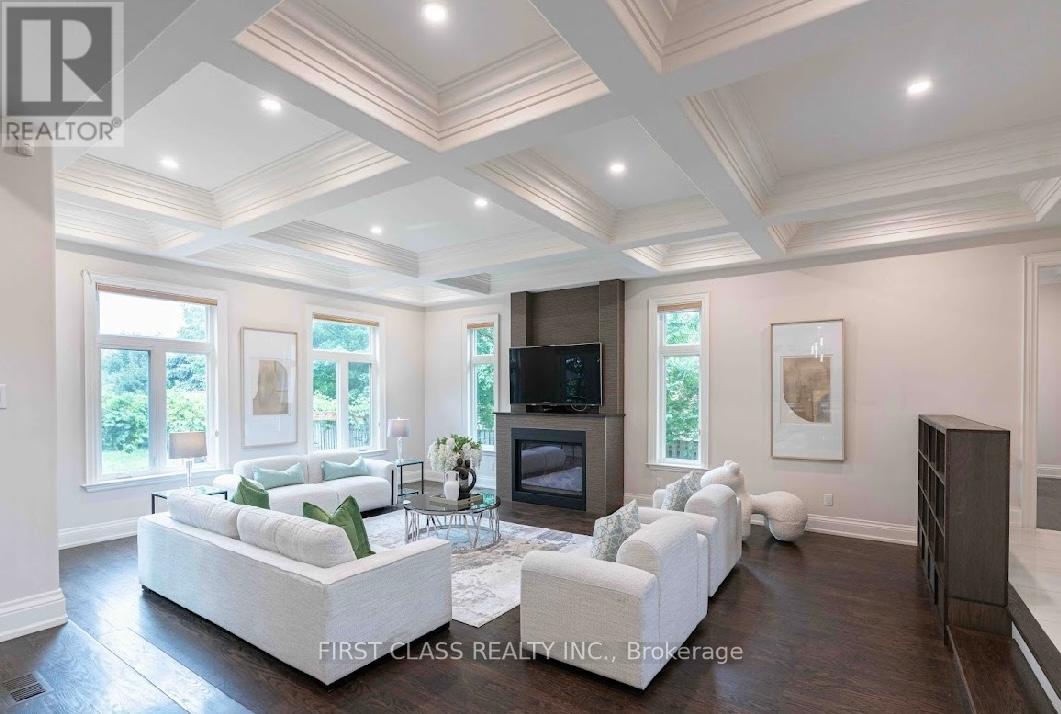 Photo 11 of 25 Dresden Road, Toronto ON