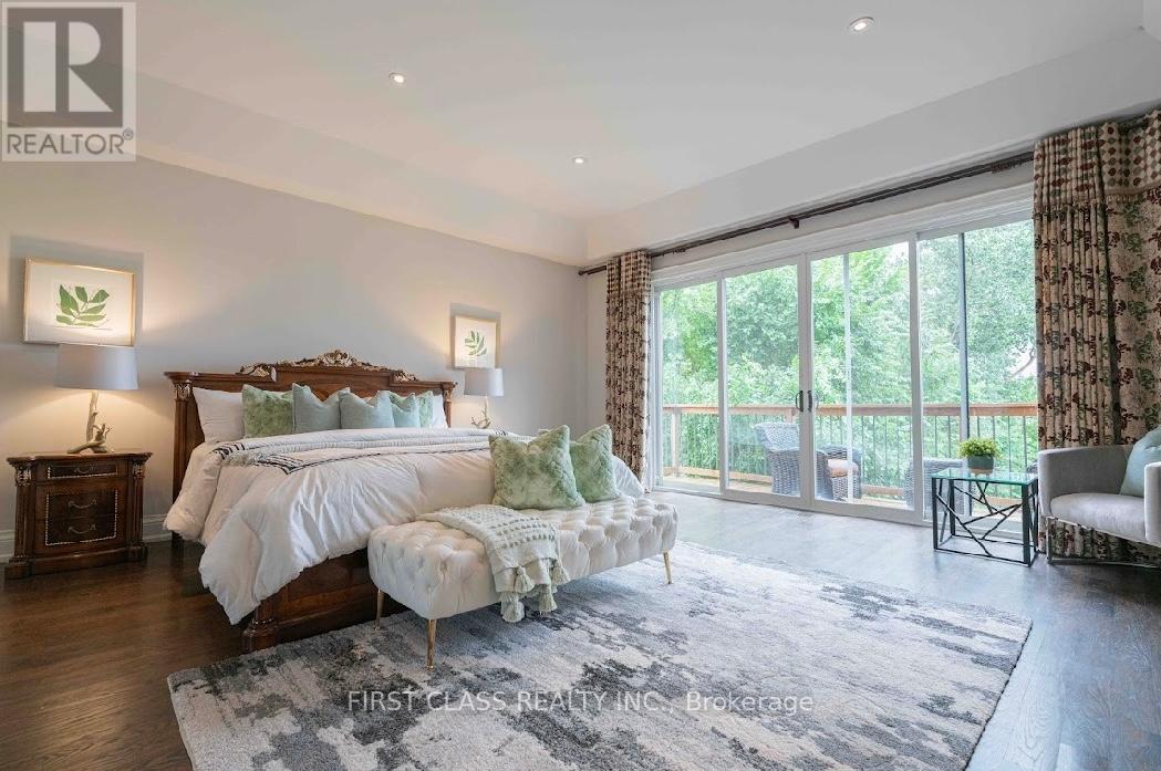 Photo 18 of 25 Dresden Road, Toronto ON