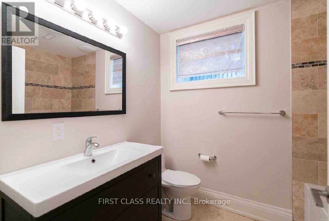Photo 34 of 25 Dresden Road, Toronto ON