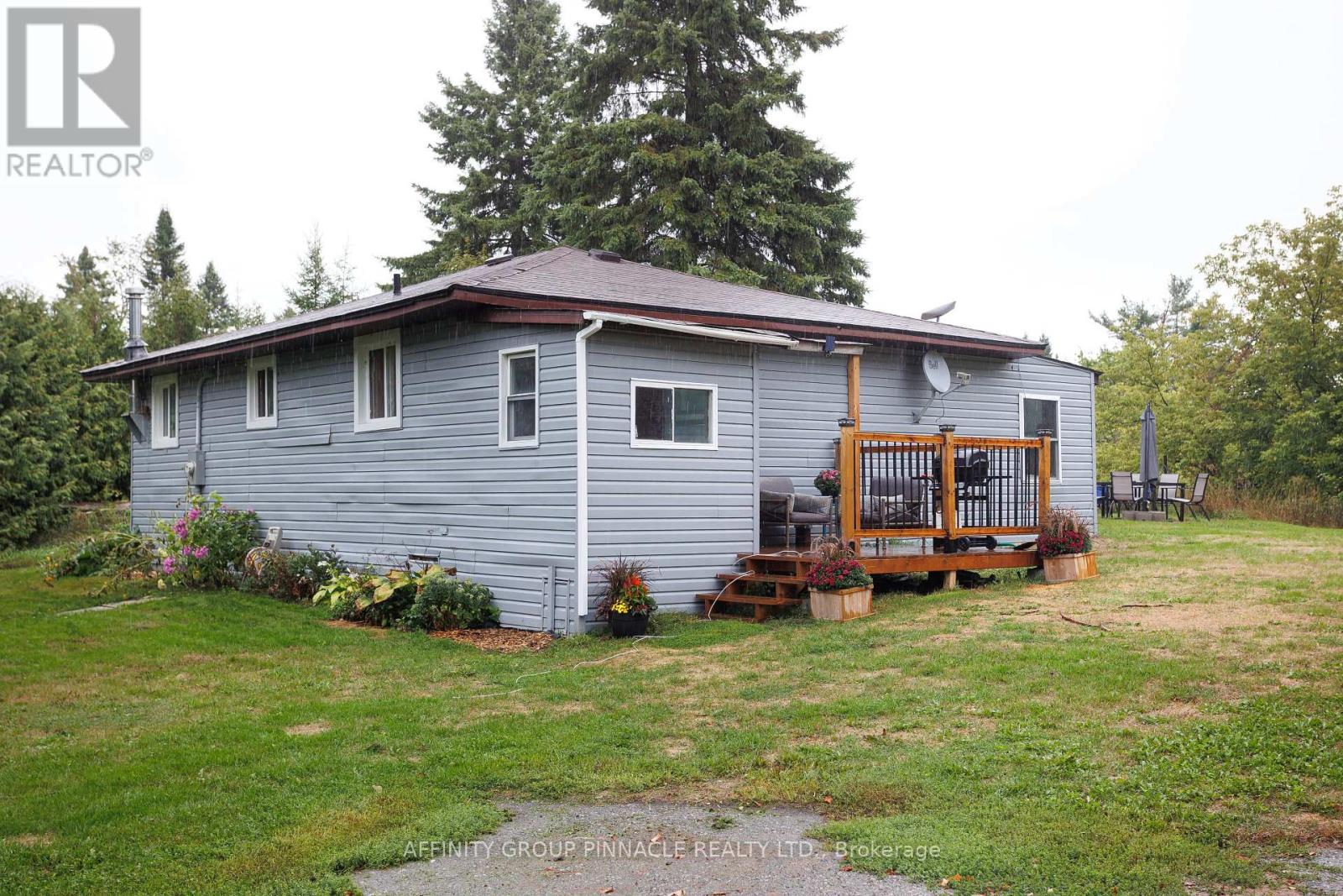 Photo 2 of 828 Northline Road, Kawartha Lakes ON