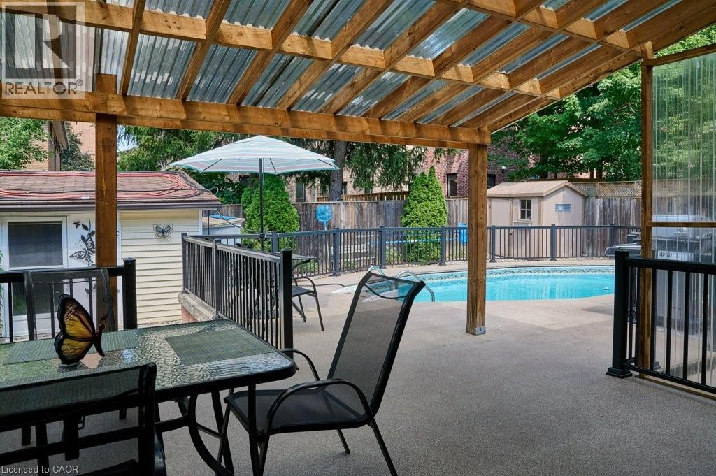 Photo 11 of 120 Wood Street, Kitchener ON