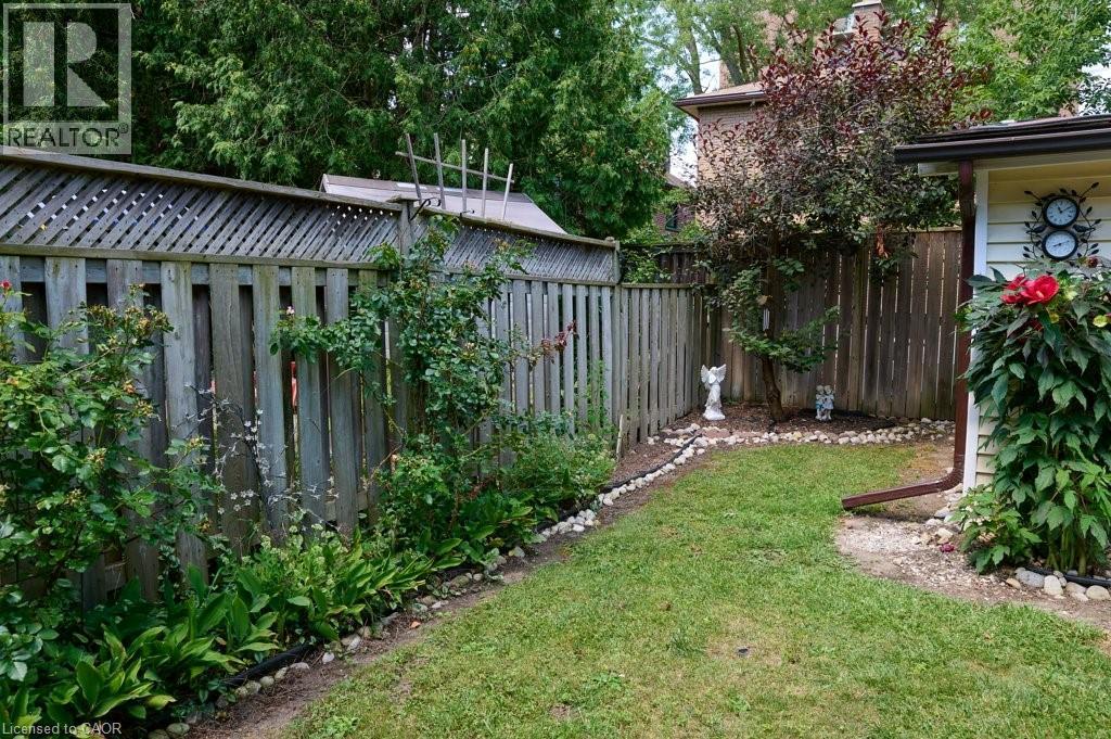 Photo 13 of 120 Wood Street, Kitchener ON