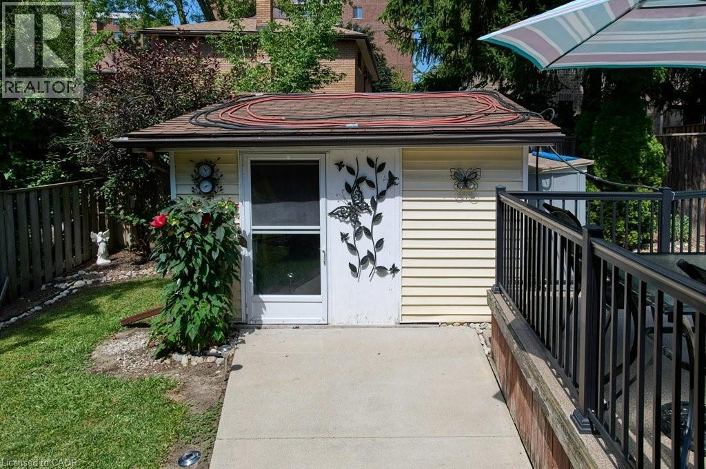 Photo 14 of 120 Wood Street, Kitchener ON