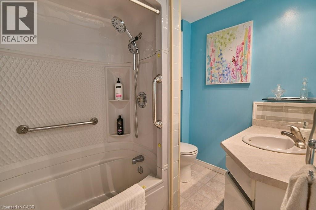 Photo 34 of 120 Wood Street, Kitchener ON