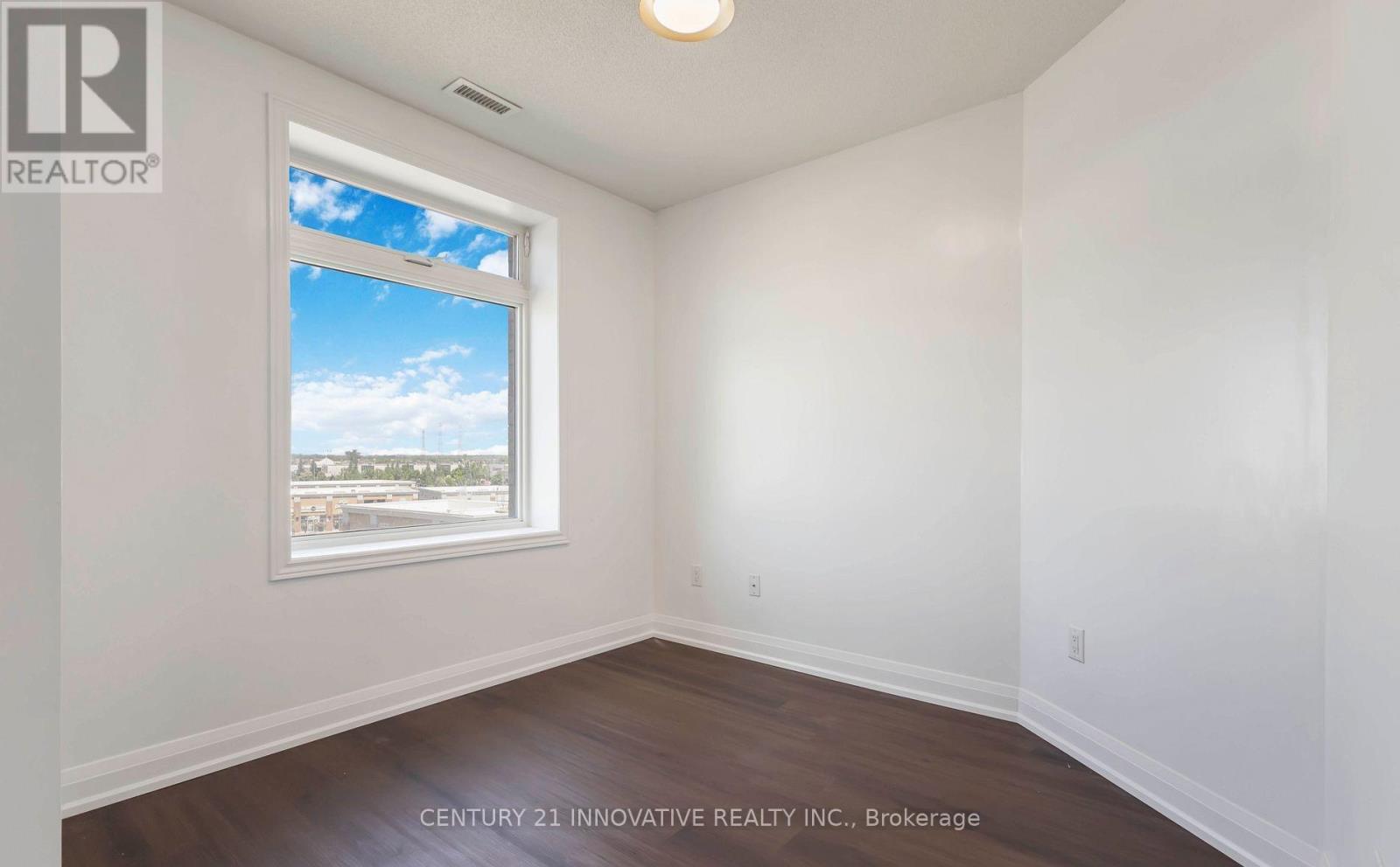 Photo 10 of 406 7325 Markham Road, Markham ON