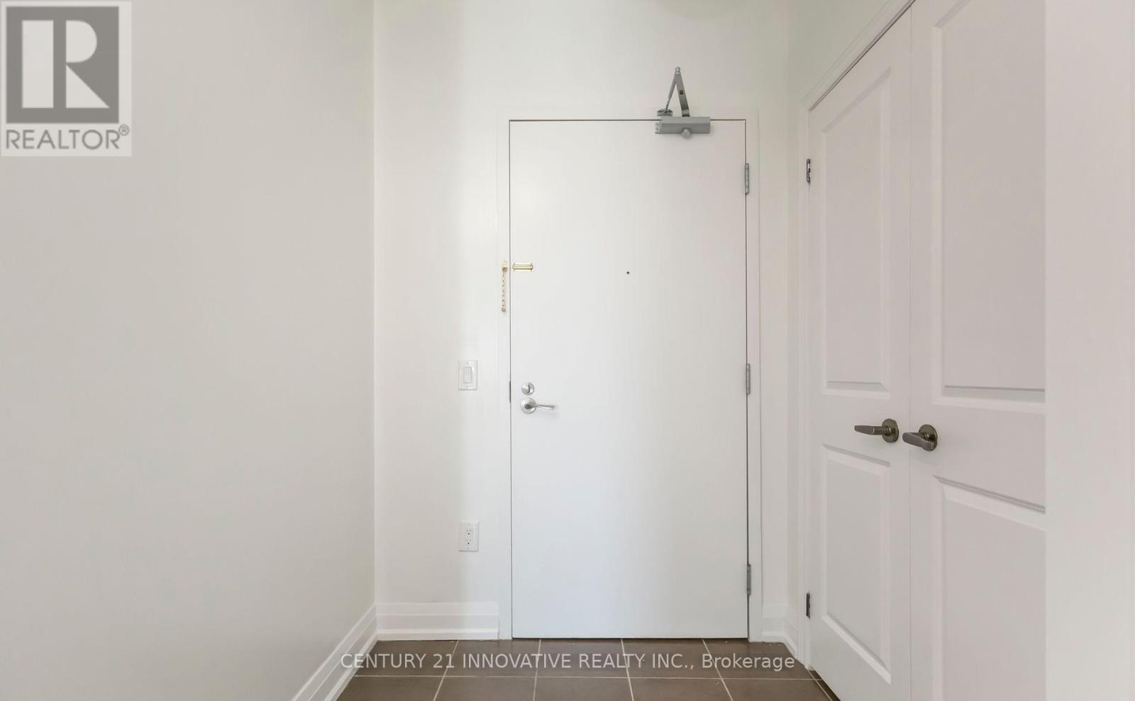 Photo 6 of 406 7325 Markham Road, Markham ON