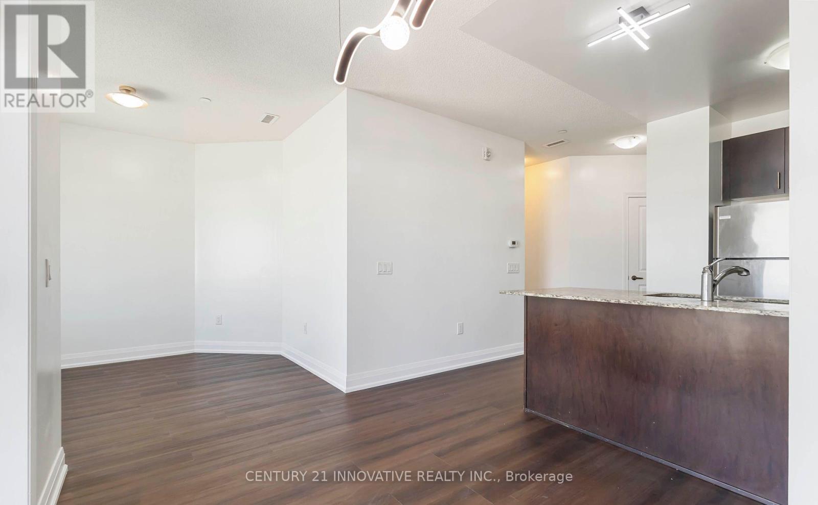 Photo 9 of 406 7325 Markham Road, Markham ON