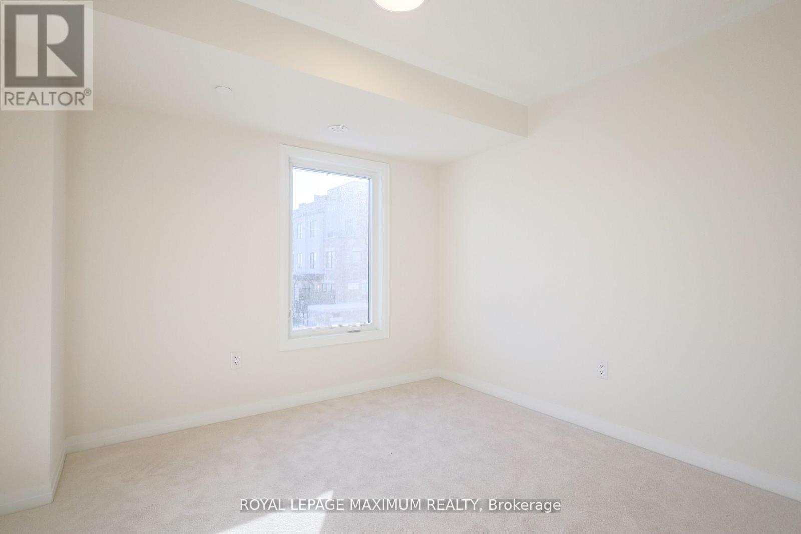 Photo 19 of 1 11 Baynes Way N, Bradford West Gwillimbury ON