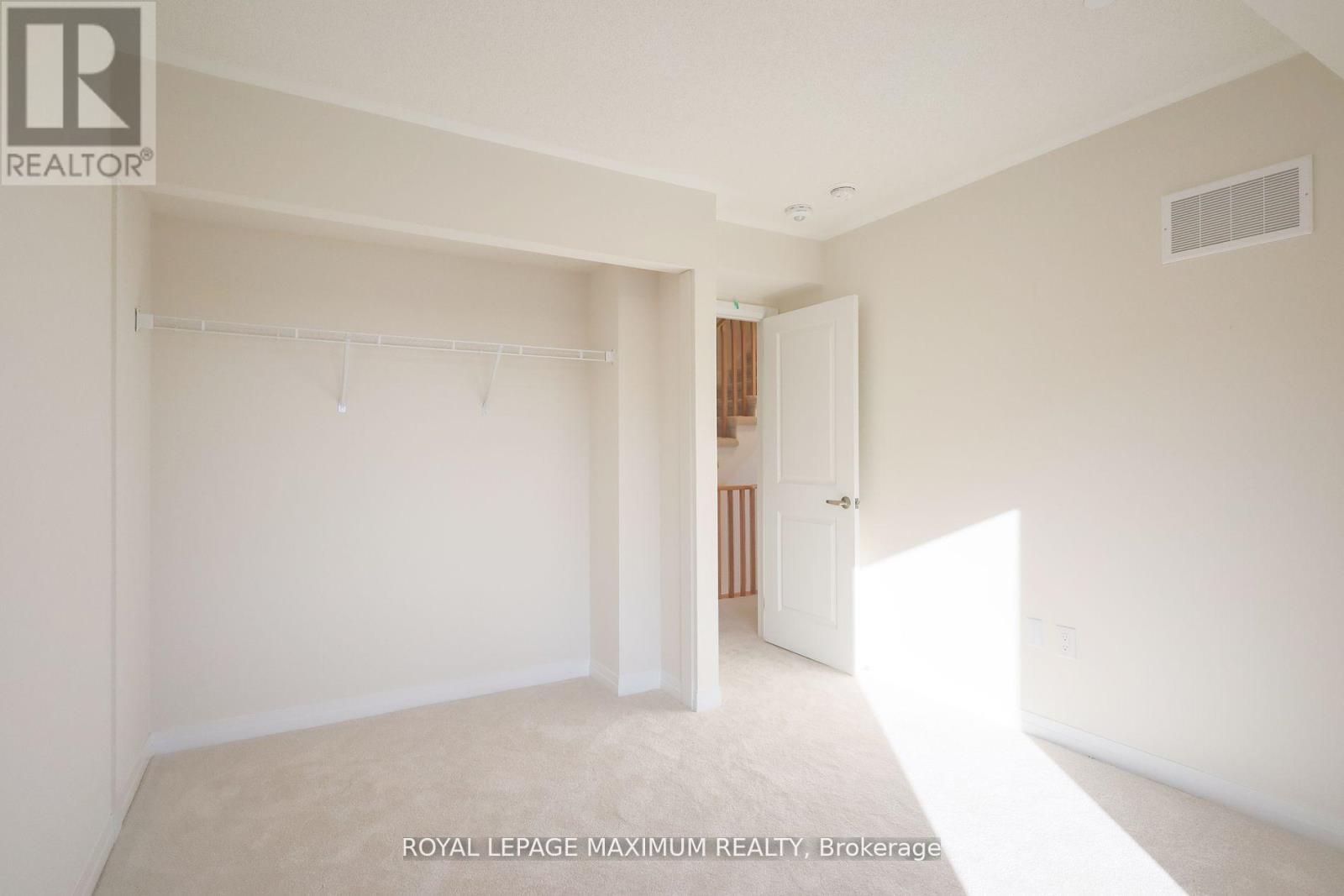 Photo 21 of 1 11 Baynes Way N, Bradford West Gwillimbury ON