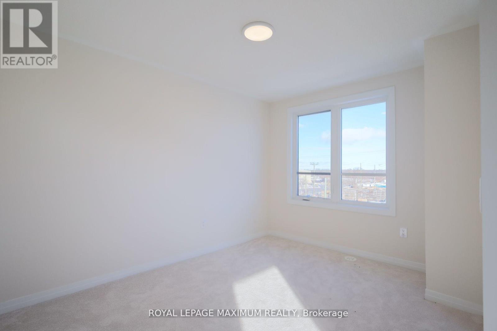 Photo 29 of 1 11 Baynes Way N, Bradford West Gwillimbury ON