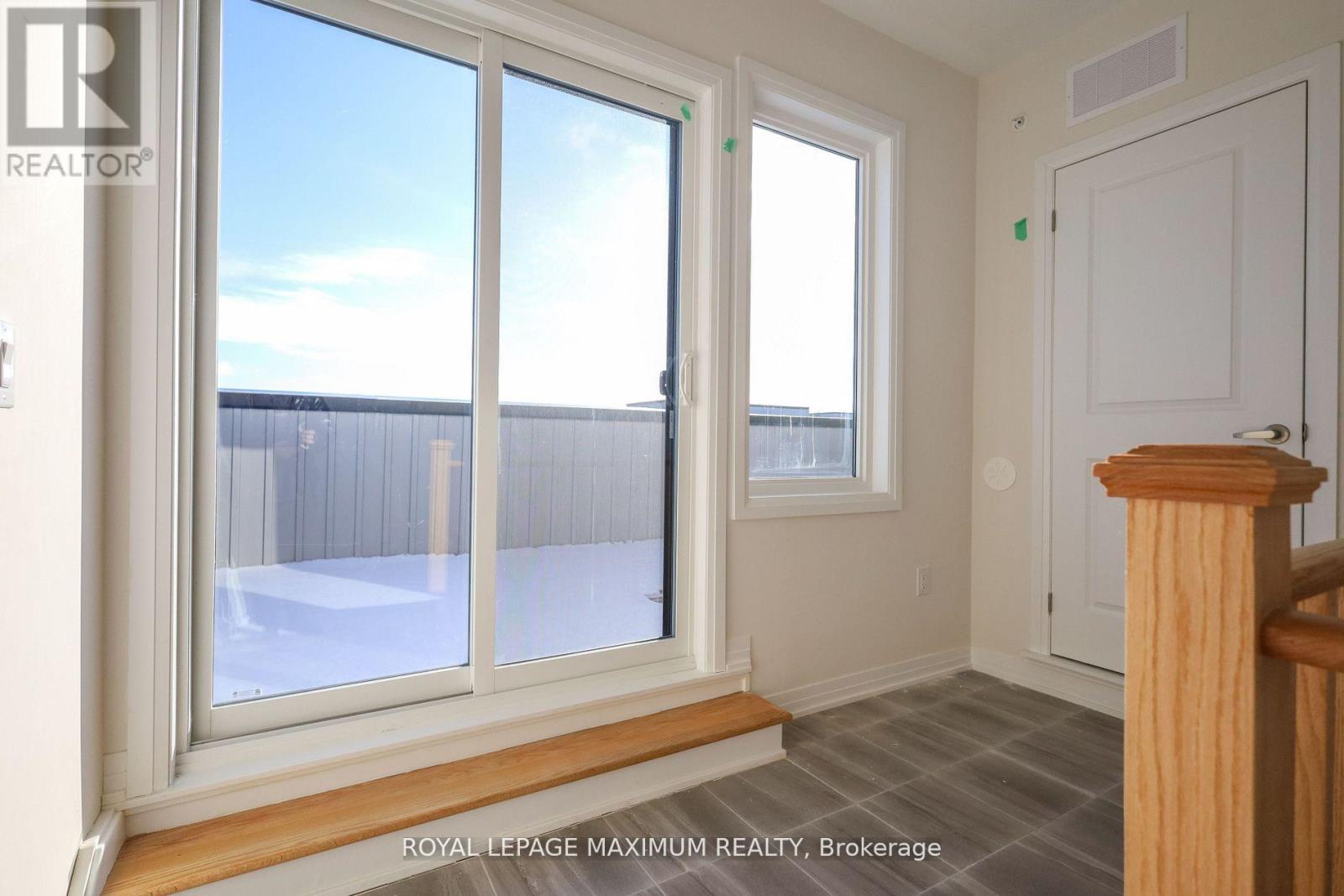 Photo 31 of 1 11 Baynes Way N, Bradford West Gwillimbury ON