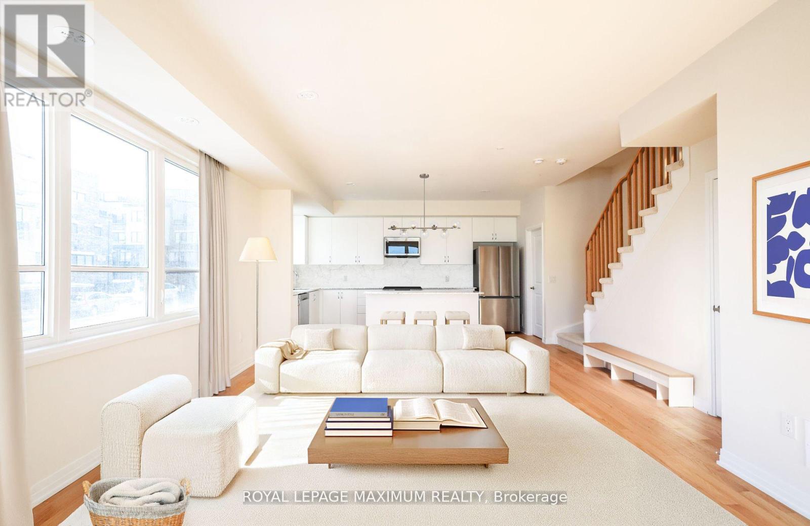 Photo 7 of 1 11 Baynes Way N, Bradford West Gwillimbury ON