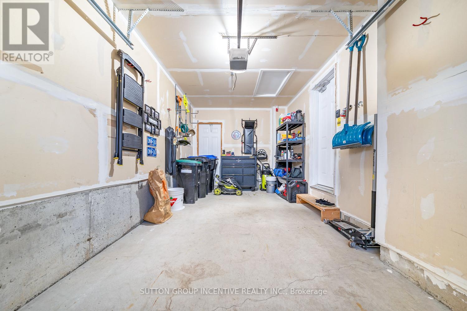 Photo 22 of 105 Collier Crescent, Essa ON