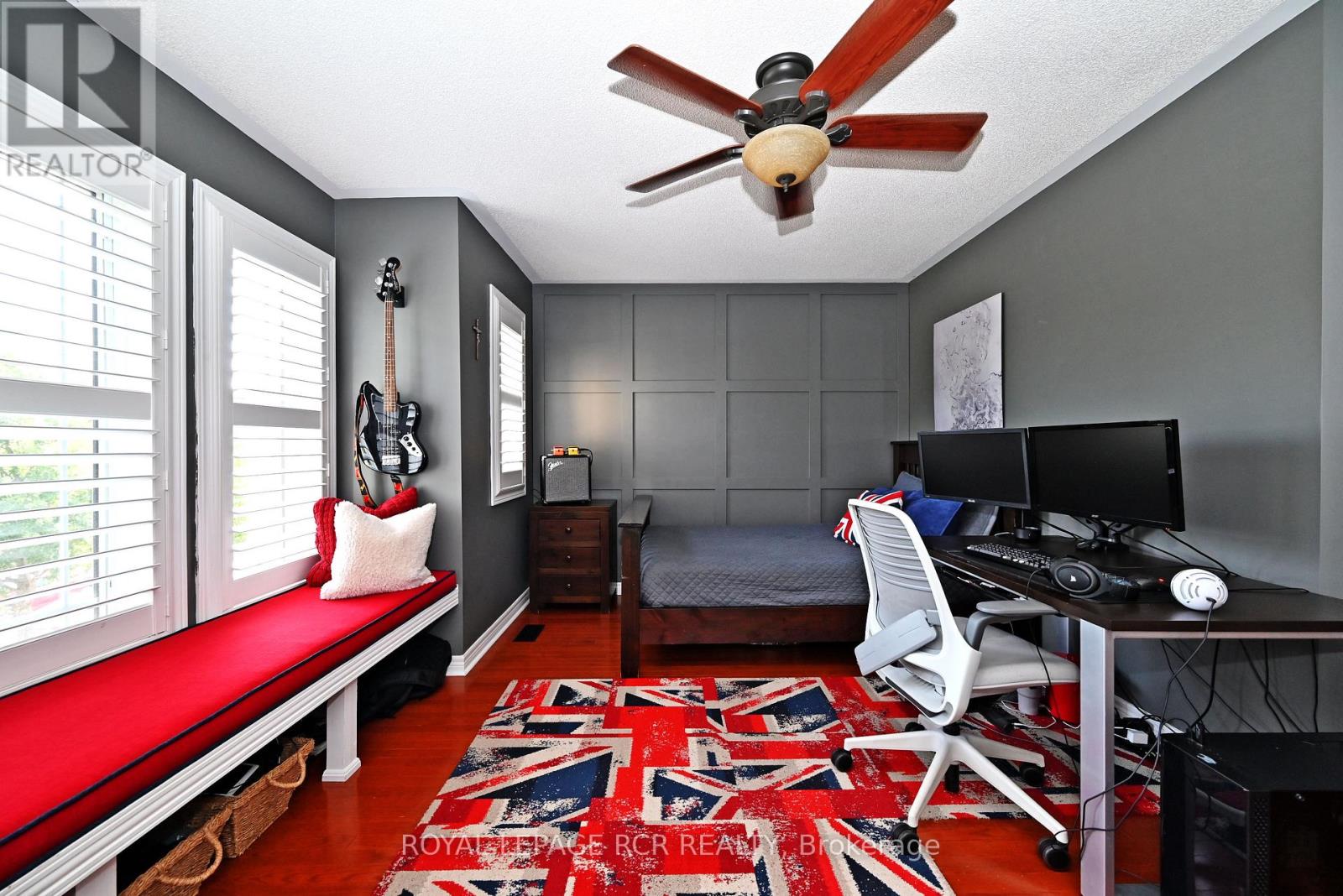 Photo 26 of 142 Regatta Avenue, Richmond Hill ON