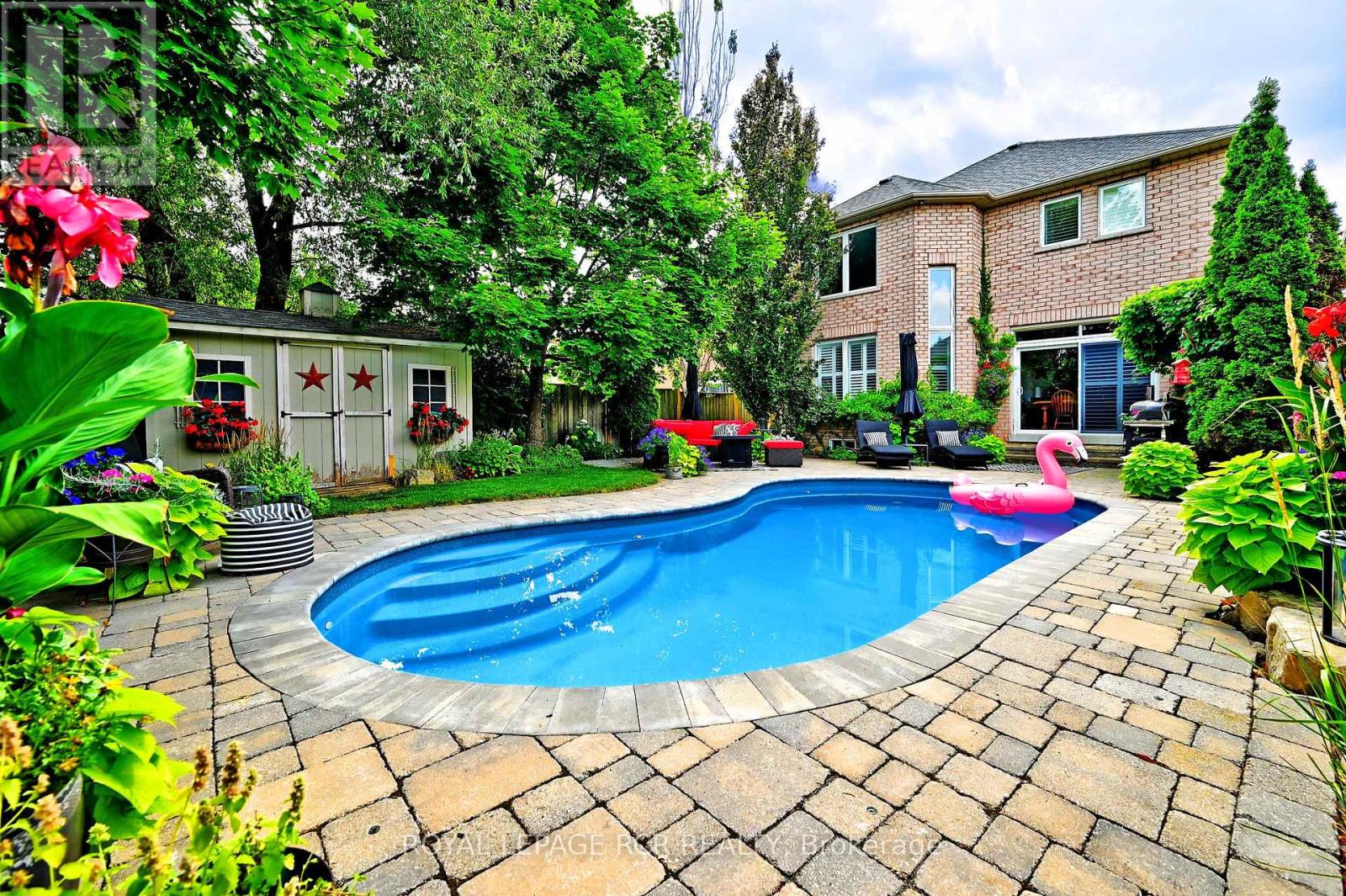 Photo 40 of 142 Regatta Avenue, Richmond Hill ON