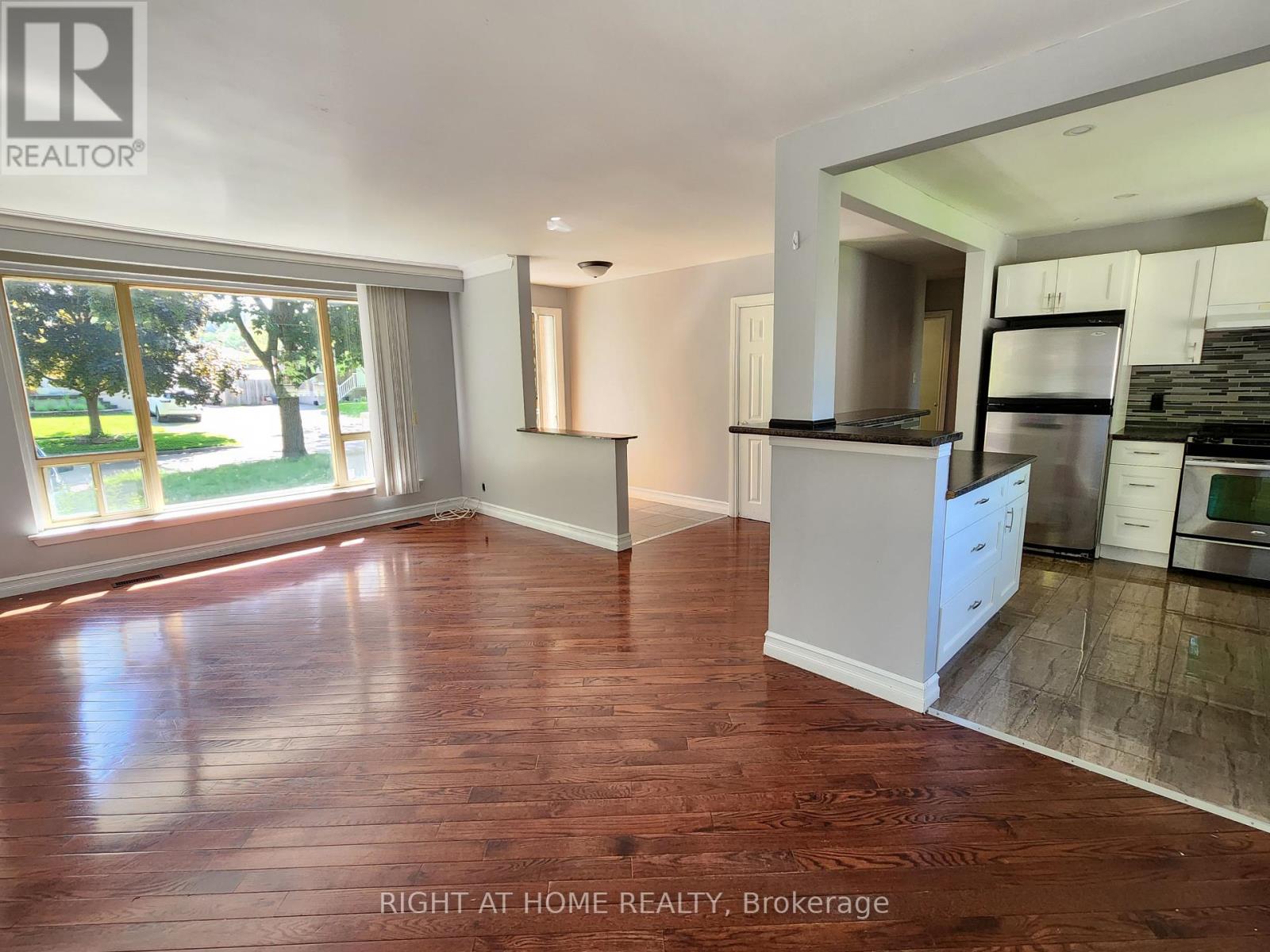 Photo 1 of 332 Viewmount Street, Oshawa ON