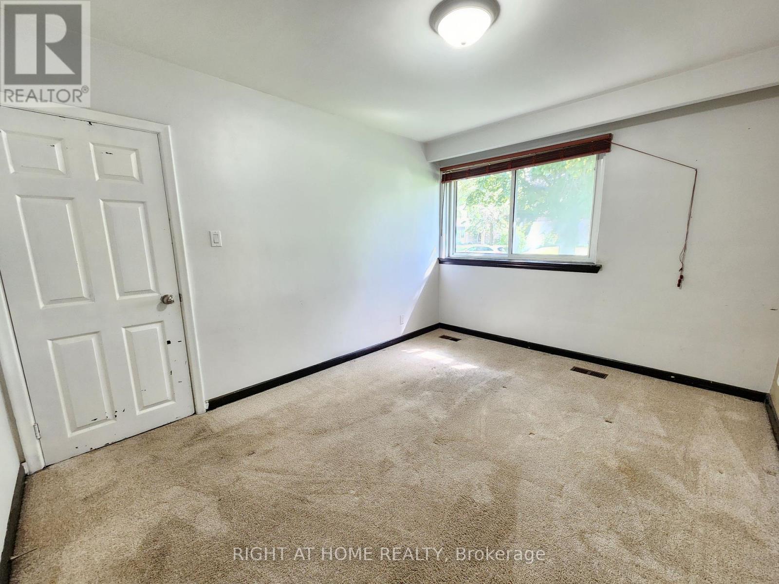 Photo 6 of 332 Viewmount Street, Oshawa ON